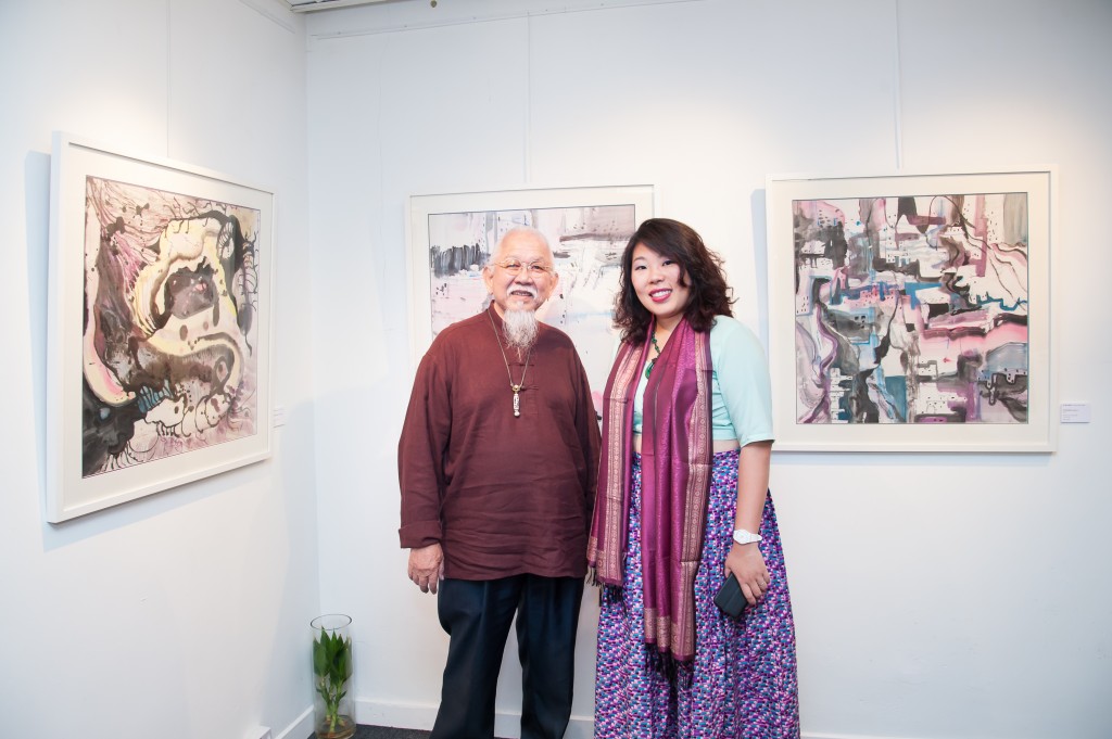 Si Jie Loo with her mentor Malaysia's Chinese Ink Painting Master Dr. Cheah Thien Soong.